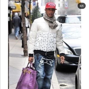 Meet your Posher, Lawrence